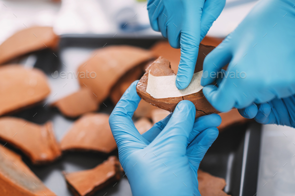 Archeology Scientists Reconstruct Broken Pottery