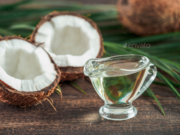 Liquid coconut MCT oil