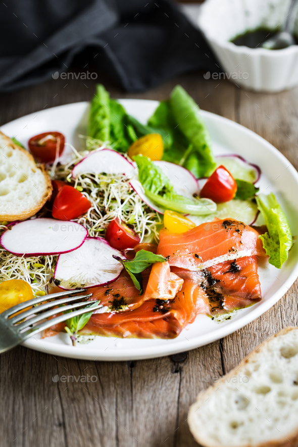 Smoked Salmon,Alfalfa Sprouts and Cherry Tomatoes Salad