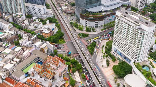 Bangkok business district city center above Samyan intersection, zoom out - Time Lapse