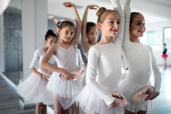 Little ballerinas