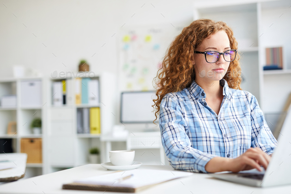 Financial analyst - Stock Photo - Images