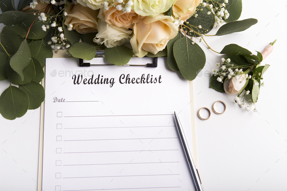 Wedding checklist with copy space for text and roses