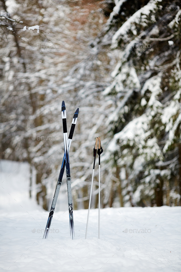 Skis and sticks