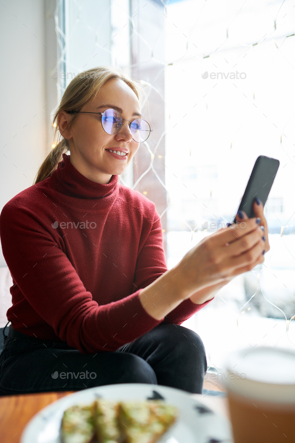 Woman with smartphone