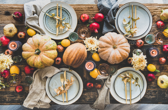 Table setting for Thanksgiving day party or family dinner Stock Photo ...