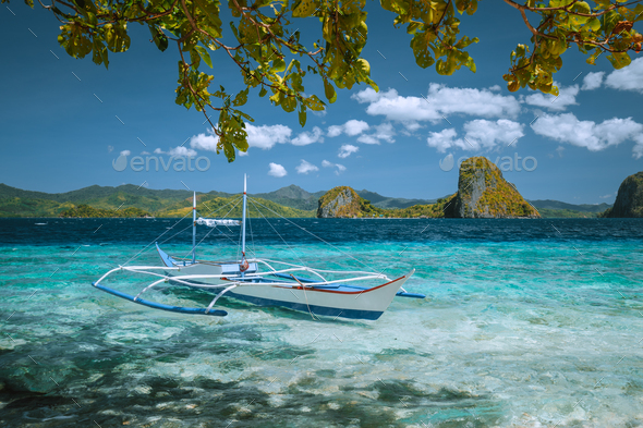 Palawan, Philippines. Island hopping trip in El Nido. Incredible dreamlike exotic scenery with - Stock Photo - Images