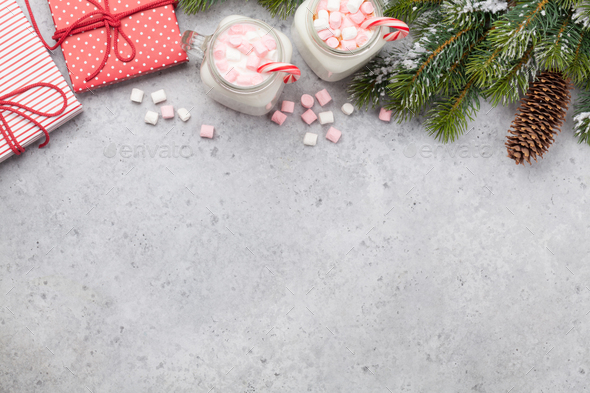 Traditional christmas cocktail with marshmallow - Stock Photo - Images