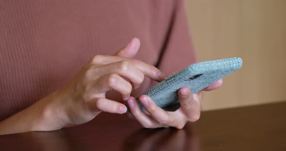 woman use of smart phone alt