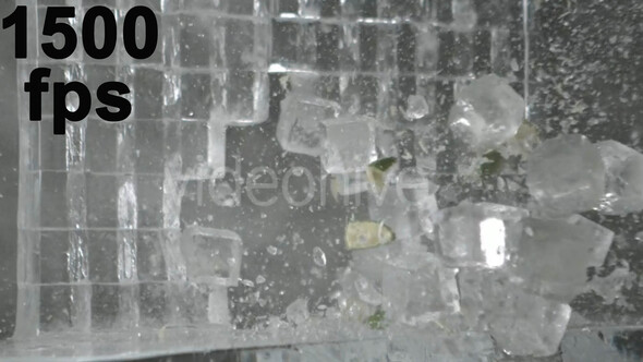 Ice Cubes Breaking alt