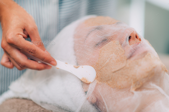 Face Hydrating Mask, Vegetable Based Facial Treatment in Beauty Salon.