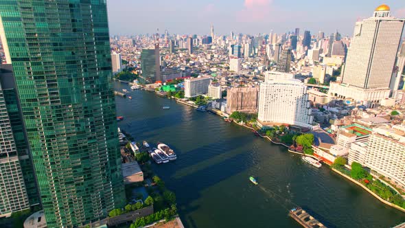 4K : Aerial drone footage of Bangkok skyline alt
