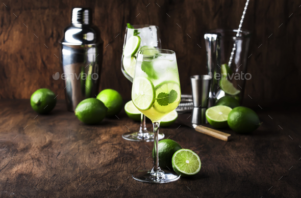Martini royale alcoholic cocktail - Stock Photo - Images