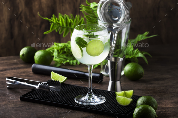 Martini royale alcoholic cocktail - Stock Photo - Images