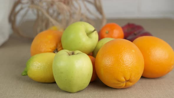 Grocery Bag with Vitamines alt