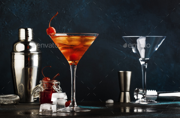 cocktail Manhattan - Stock Photo - Images