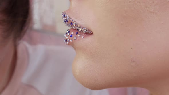 Professional Stylist Makeup Artist Makes Bright Fashion Makeup Sticks Special Multicolored alt