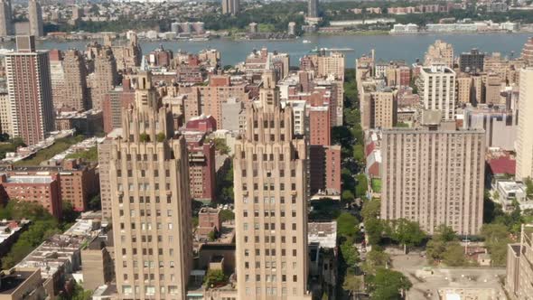 AERIAL: Beautiful New York City Buildings at Sunny Summer Day  alt