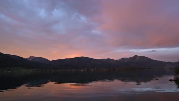 Sunrise Wolfgangsee lake, St. Wolfgang im Salzkammergut, Austria alt