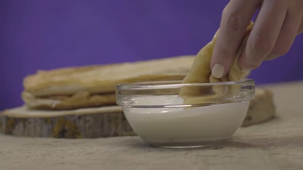 Pancakes and Sour Cream alt