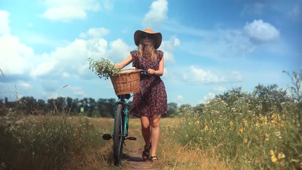 Girl Relax Holidays Morning Vacation. Happy Woman Walking Summer Field. Peaceful Wild Grass. alt