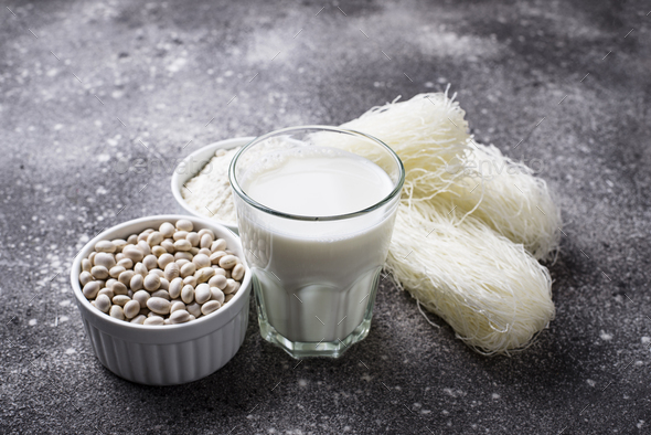Gluten free soybean flour, noodle and non-dairy milk