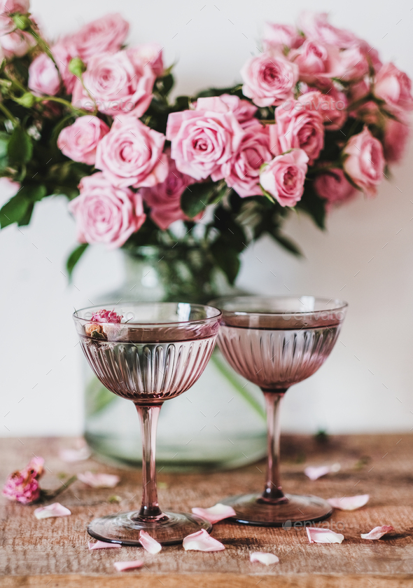 Valentines Day greeting card with champaigne and roses - Stock Photo - Images