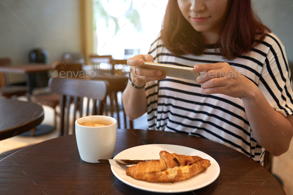Photographing Appetizing Food at Cafe