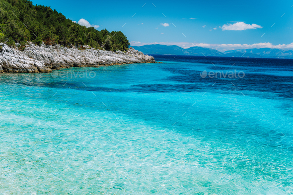 Dafnoudi beach in Kefalonia, Greece. Remote blue lagoon with pure clean ...