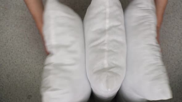 Three Soft Pillows alt