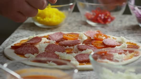 Adding Tomatoes to Pizza alt