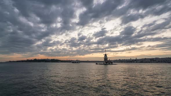 Maiden Tower in evening timelapse  alt