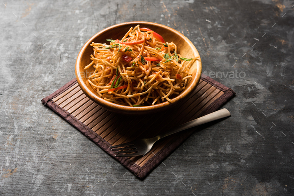 Chinese Bhel is an Indian Chinese food recipe
