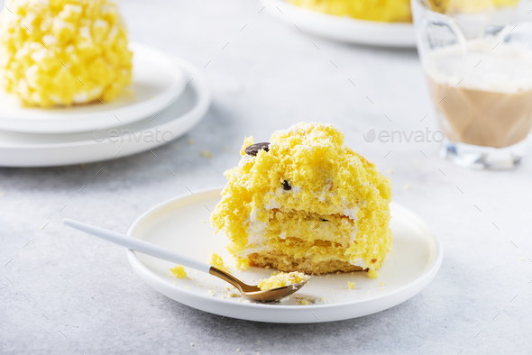 small cake mimosa