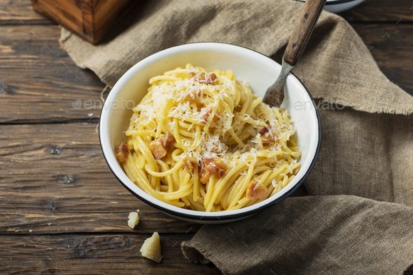 Traditional italia spaghetti carbonara - Stock Photo - Images