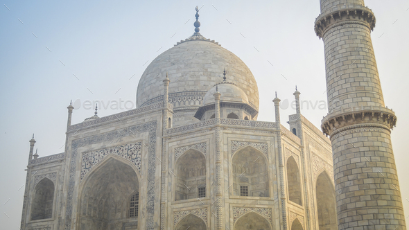 Exterior view of the Taj Mahal palace and mauseleum, a UNESCO world heritage site, a palace with - Stock Photo - Images
