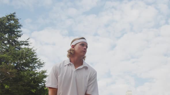 Tennis player doing a service alt