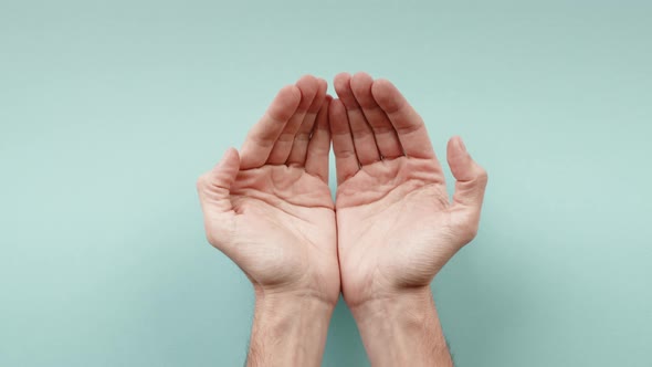 Little Easter Eggs Falls Down on Hands alt