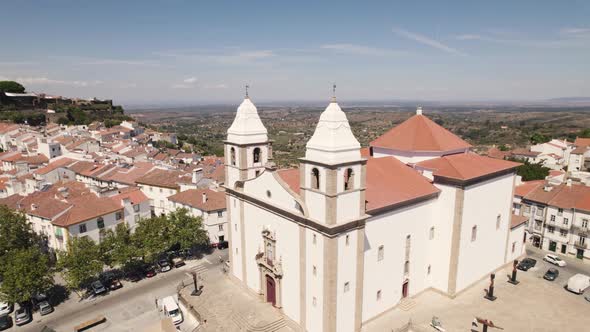 Church Igreja Matriz de Santa Maria da Devesa, Castelo do Vide, Portugal alt