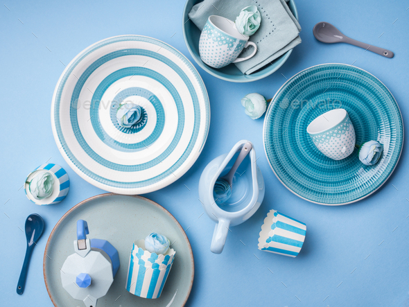 Pastel crockery clearance