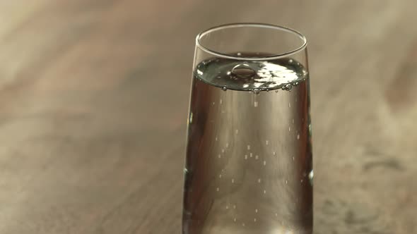 Sparkling Water 04 alt