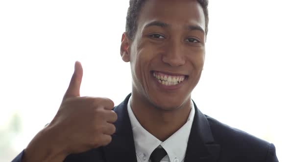 Thumbs Up, Portrait of Successful Black Businessman alt