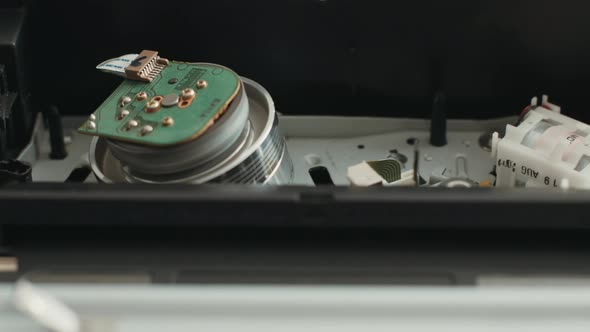 VCR VHS Mechanics Video Cassette Player Insert Tape Head alt