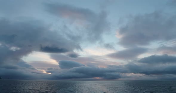 WS Dramatic sky over Half Moon Island at sunset / Antarctica