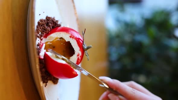 Dessert in the Form of a Tomato alt