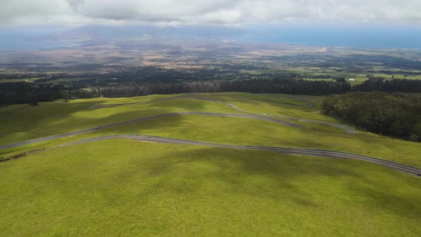 Beautiful Island Landscape of Maui, Hawaii - Establishing Aerial alt