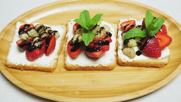 Three Sandwiches with Strawberries, Cream Cheese alt