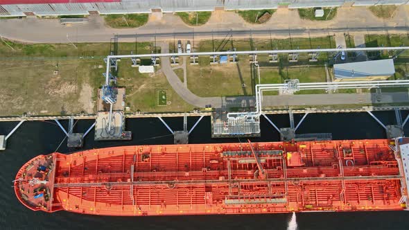 Oil tanker in port alt