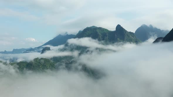 Vang Vieng Mountain 4 K