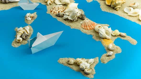 Italy, Two Yachts alt